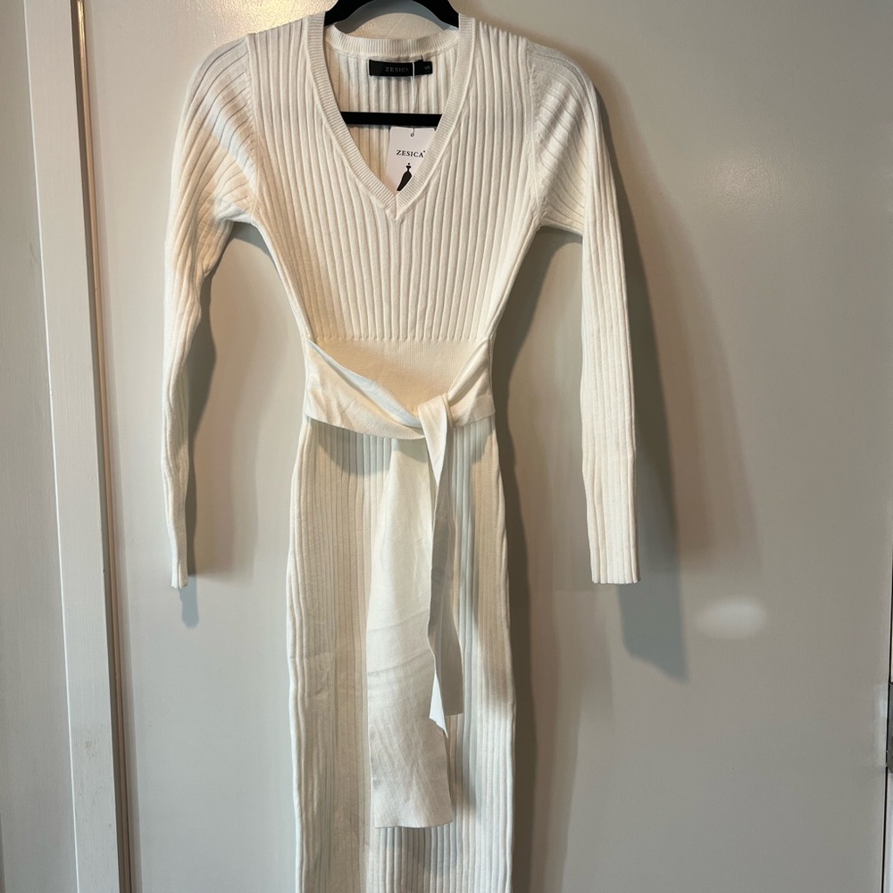 Zesica White Long Sleeve Knit Dress
